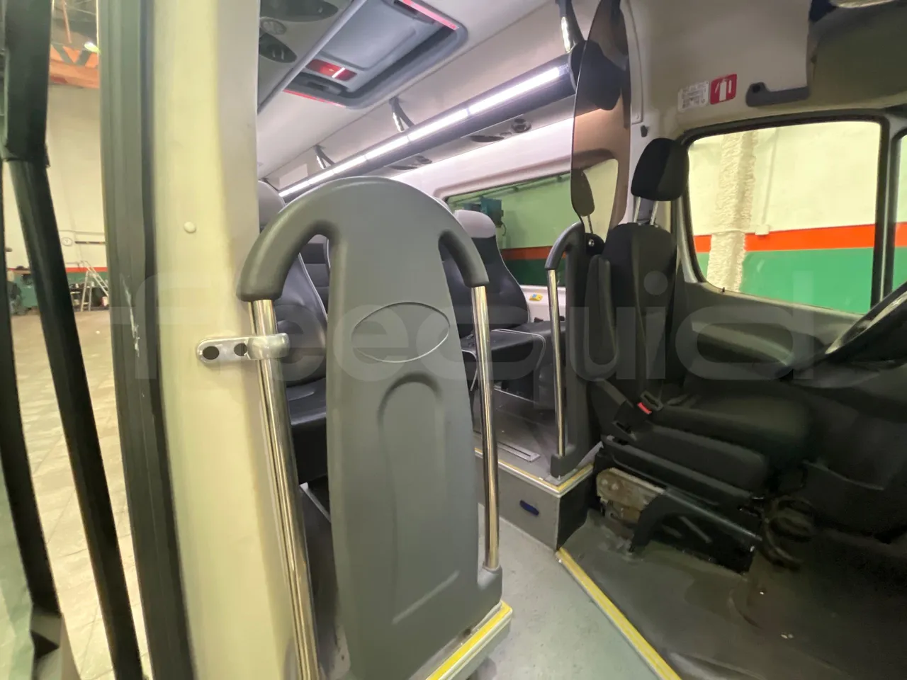 Mercedes-Benz Sprinter Noge - EUR6 - 140kW - 7.361m - handrails photo