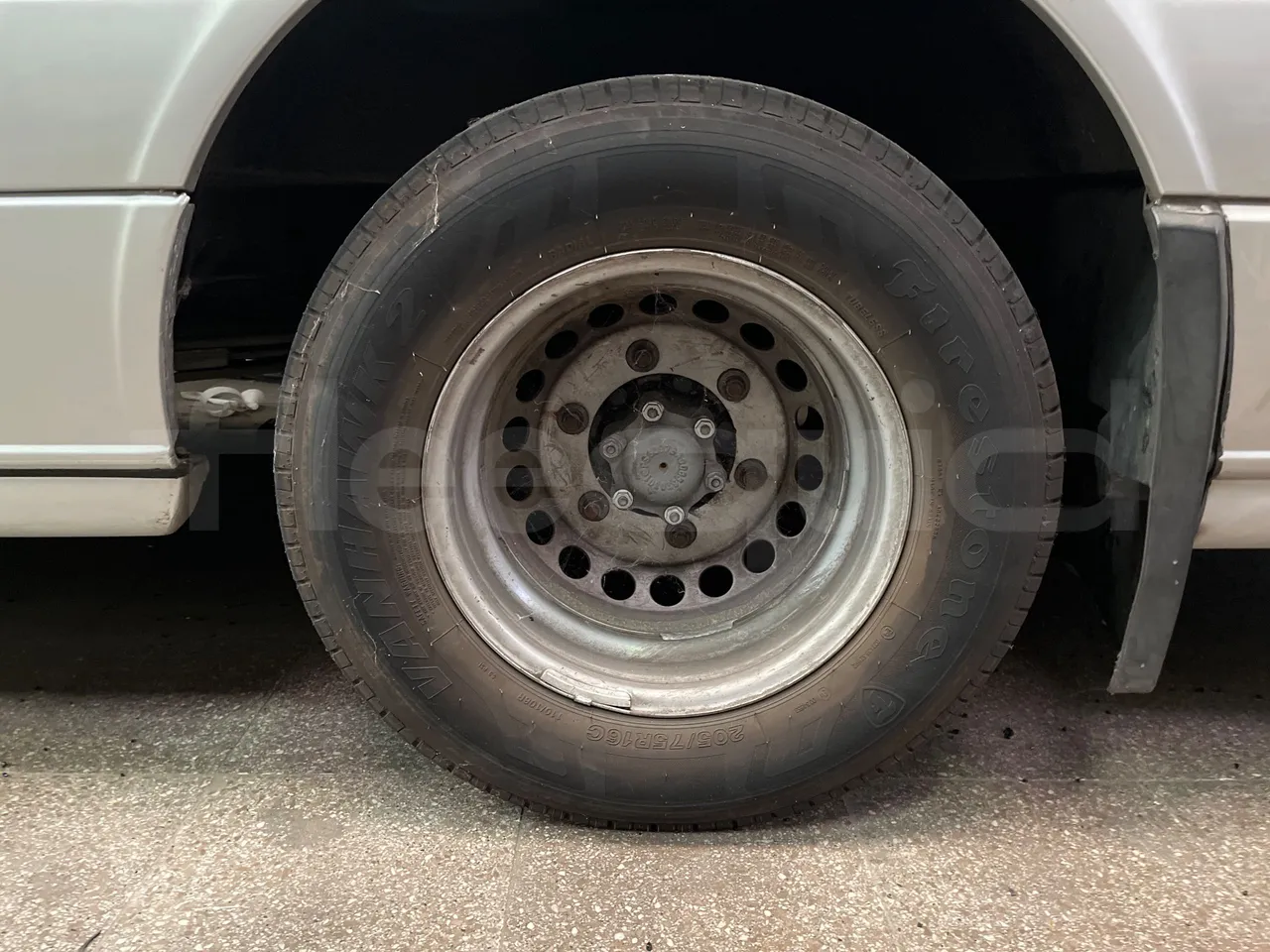 Mercedes-Benz Sprinter Noge - EUR6 - 140kW - 7.361m - rear left tire photo