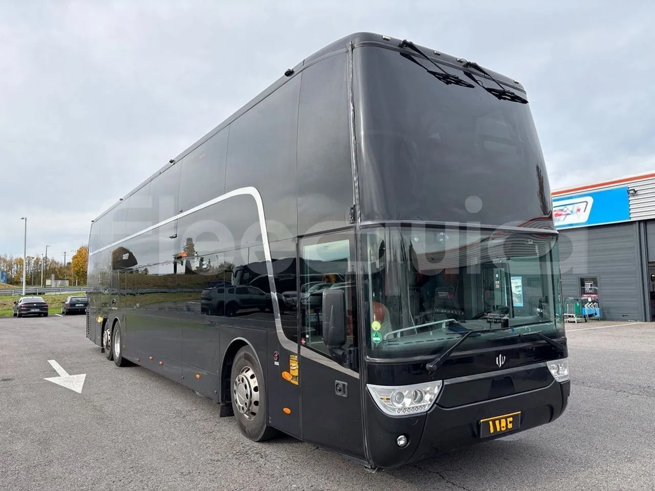 Van Hool Astromega TDX27 - EUR6 - 375kW - 14.105m - 3/4 front right doors