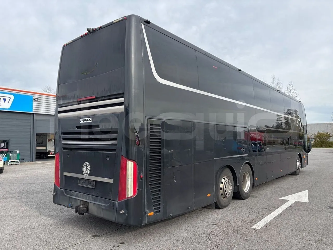 Van Hool Astromega TDX27 - EUR6 - 375kW - 14.105m - 3/4 right rear doors closed