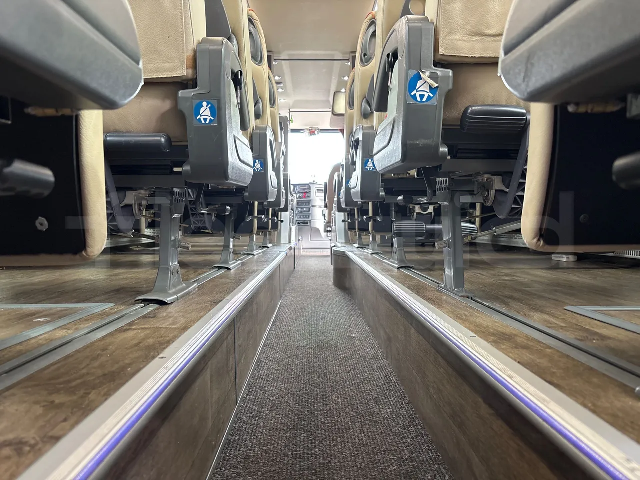 Van Hool Astromega TDX27 - EUR6 - 375kW - 14.105m - seat brackets photo