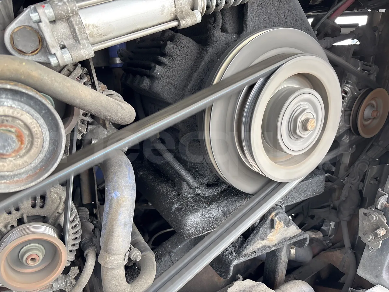 Van Hool Astromega TDX27 - EUR6 - 375kW - 14.105m - air conditioning compressor