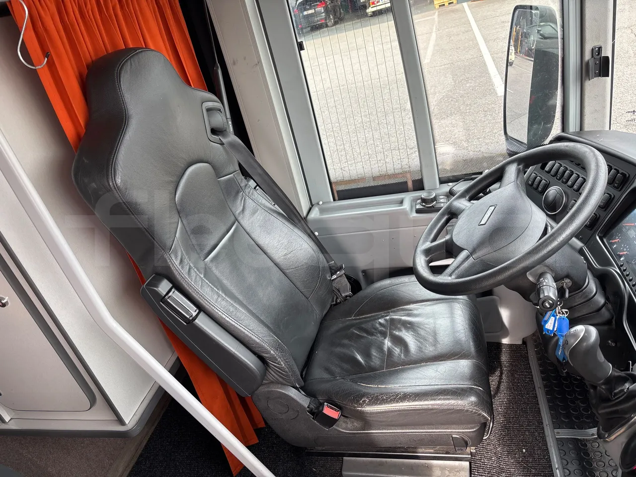 Van Hool Astromega TDX27 - EUR6 - 375kW - 14.105m - driver's seat photo