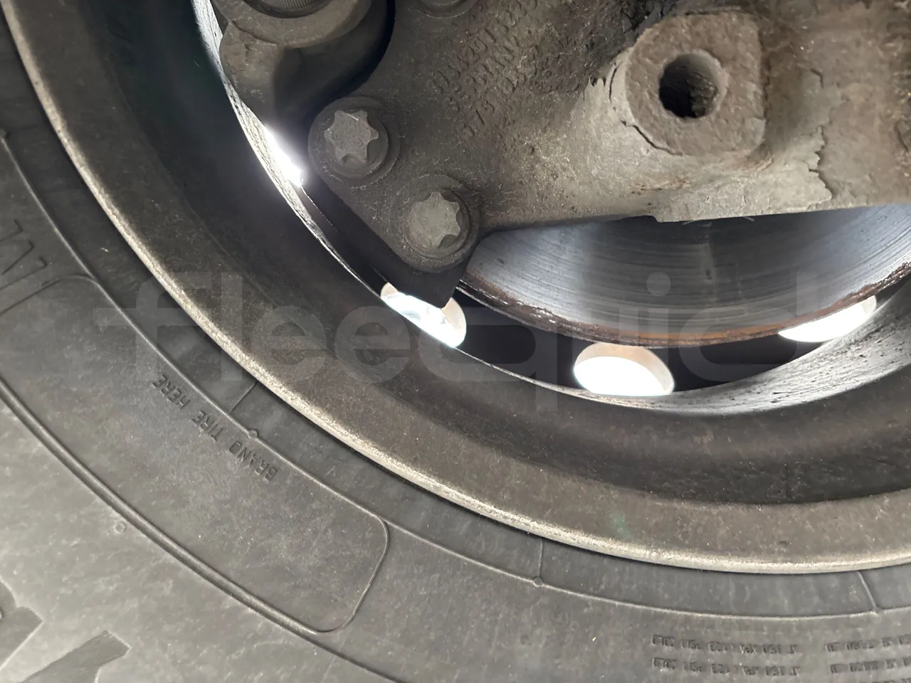 Van Hool Astromega TDX27 - EUR6 - 375kW - 14.105m - front discs right