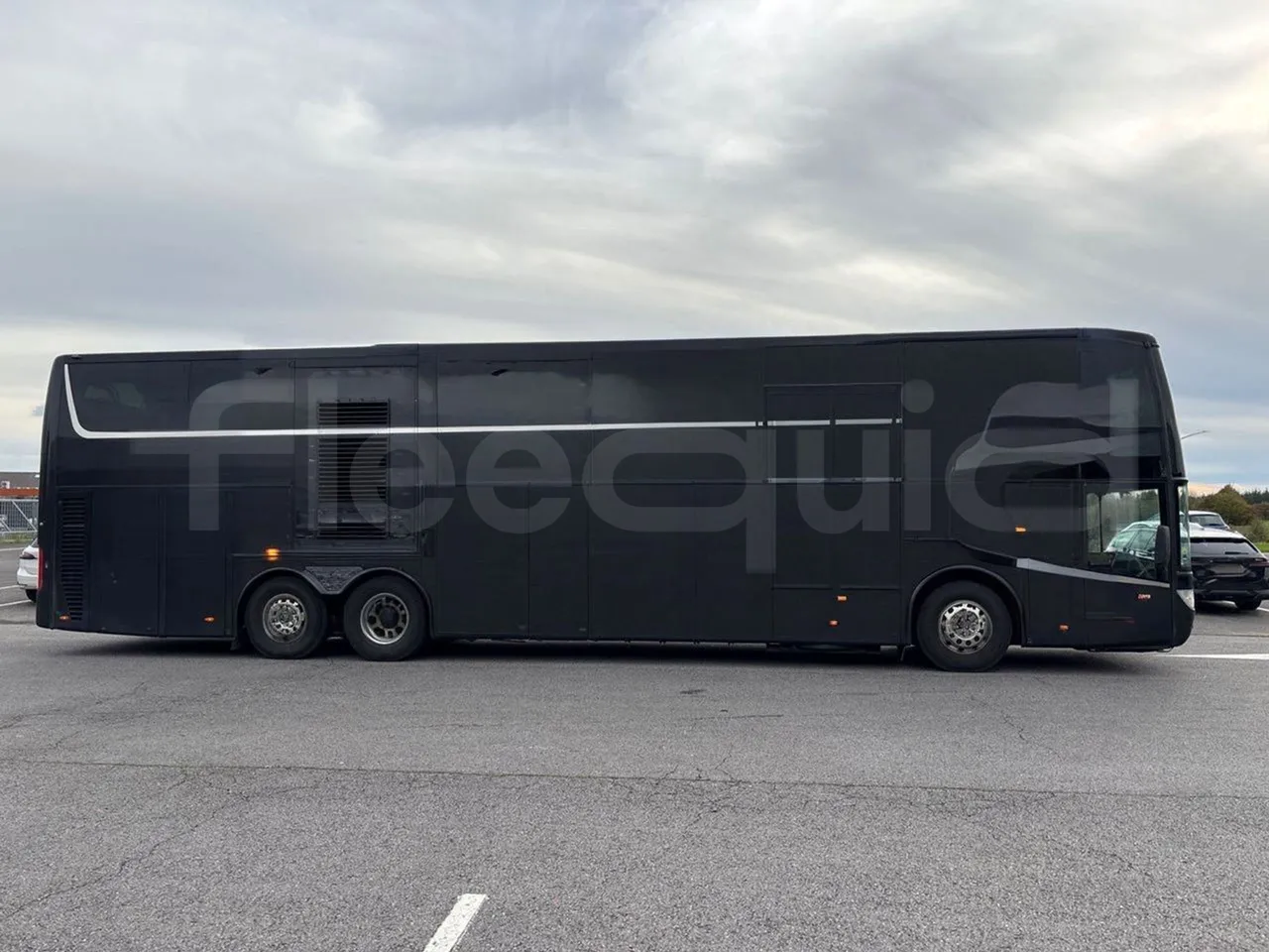 Van Hool Astromega TDX27 - EUR6 - 375kW - 14.105m - right side doors closed