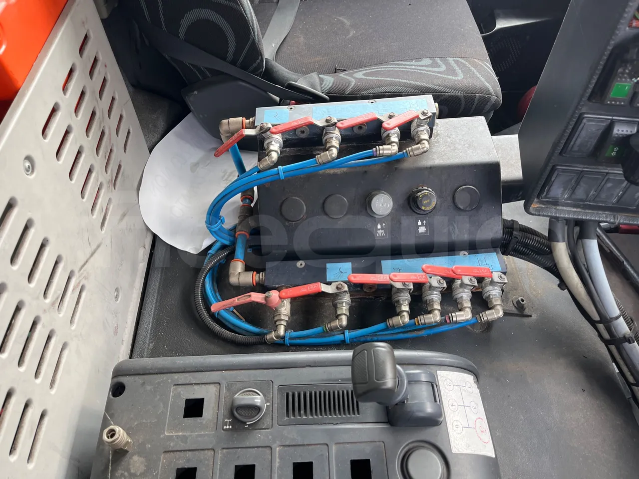 Iveco Faun Viatek 160/150 E4 SK600 - Euro5- 160kW - 6.917mt - onboard devices 1