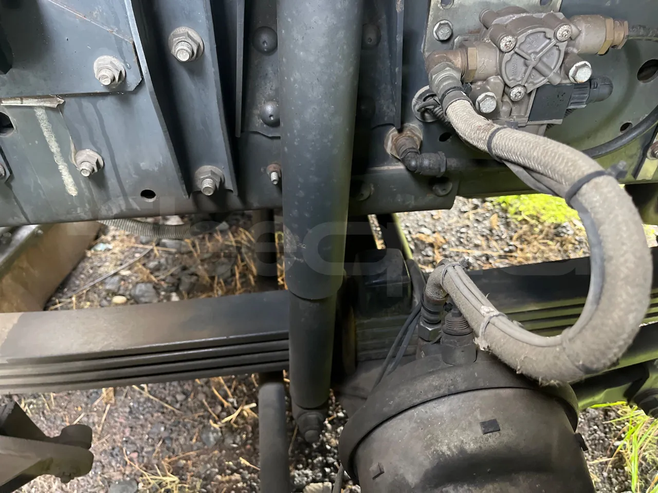 Iveco Faun Viatek 160/150 E4 SK600 - Euro5- 160kW - 6.917mt - front air springs right