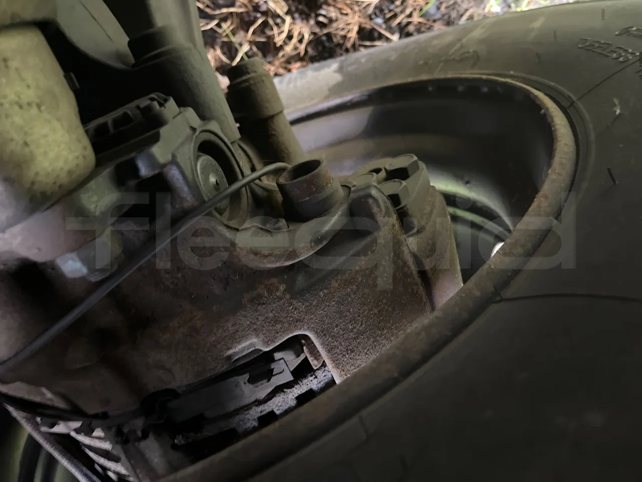 Iveco Faun Viatek 160/150 E4 SK600 - Euro5- 160kW - 6.917mt - front brake calipers right