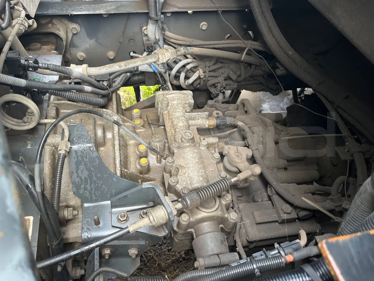 Iveco Faun Viatek 160/150 E4 SK600 - Euro5- 160kW - 6.917mt - gearbox photo