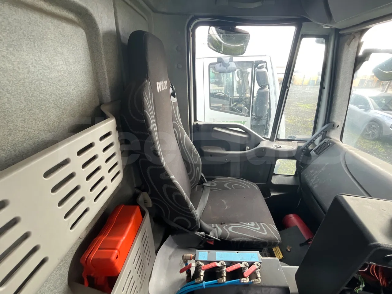 Iveco Faun Viatek 160/150 E4 SK600 - Euro5- 160kW - 6.917mt - hostess seat photo
