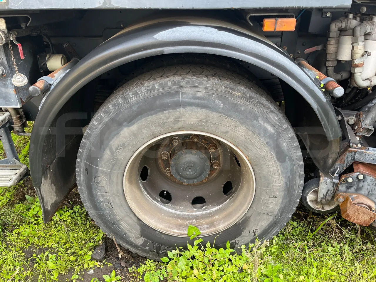 Iveco Faun Viatek 160/150 E4 SK600 - Euro5- 160kW - 6.917mt - rear left tire photo