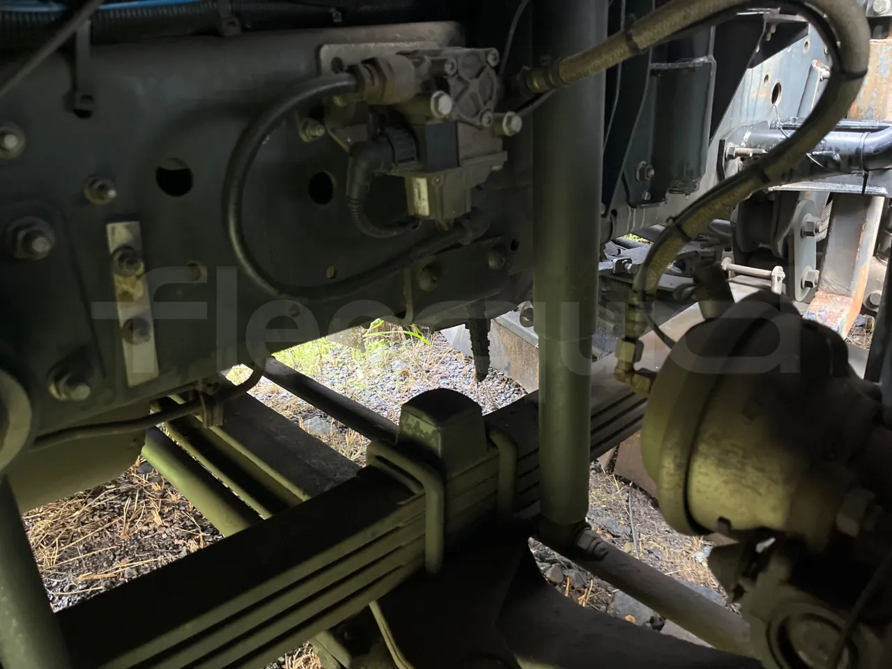 Iveco Faun Viatek 160/150 E4 SK600 - Euro5- 160kW - 6.917mt - front axle left side