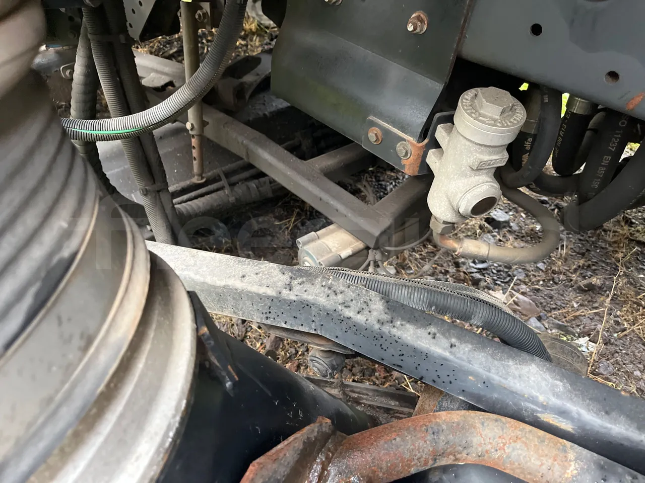 Iveco Faun Viatek 160/150 E4 SK600 - Euro5- 160kW - 6.917mt - central undercarriage photo