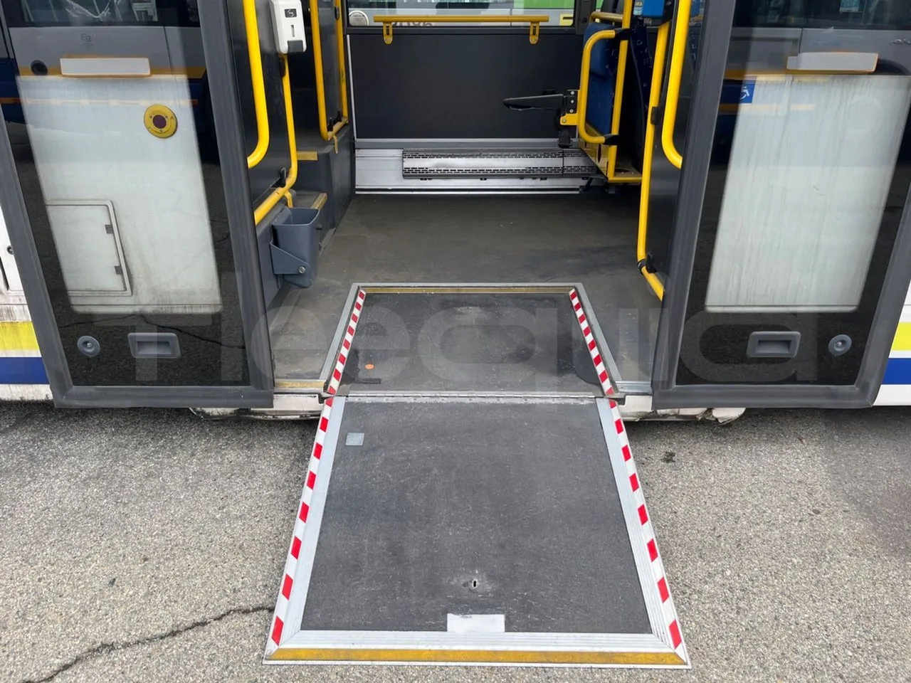 Vdl Citea SLE 120/310 - EUR6 - 228kW - 12.000m - platform open photo