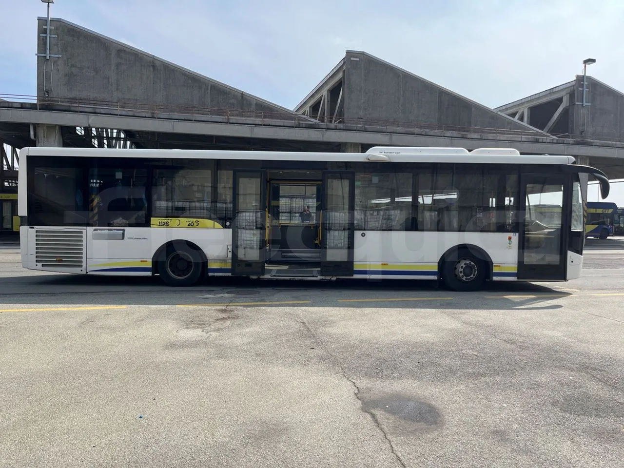 Vdl Citea SLE 120/310 - EUR6 - 228kW - 12.000m - right side doors open