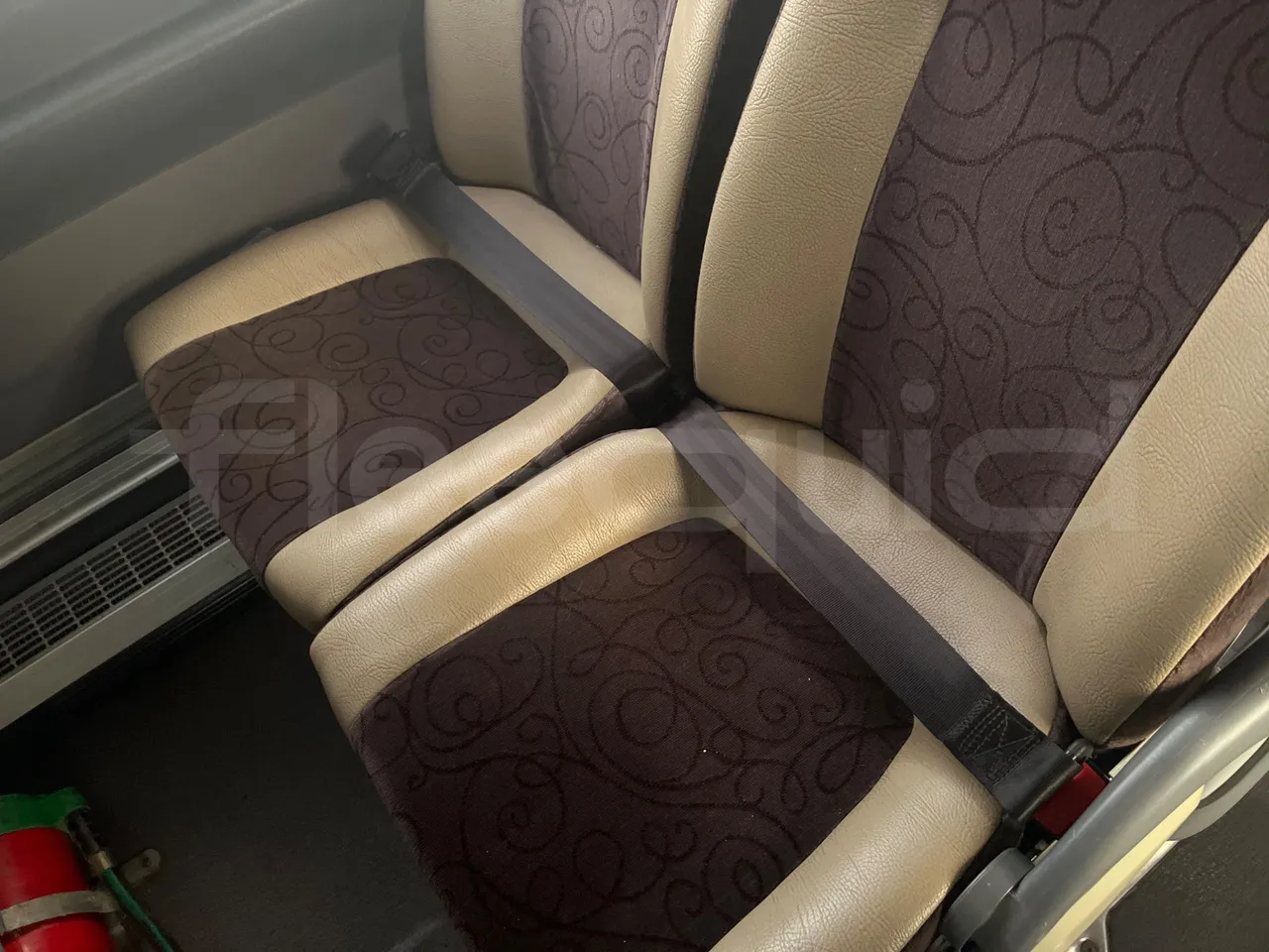 Volvo B13R 9700HD - Euro5 - 345kW - 14.980mt - central seat safety belt
