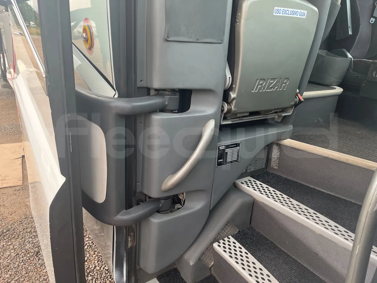 Volvo B13R 9700HD - Euro5 - 345kW - 14.980mt - door mechanism photo