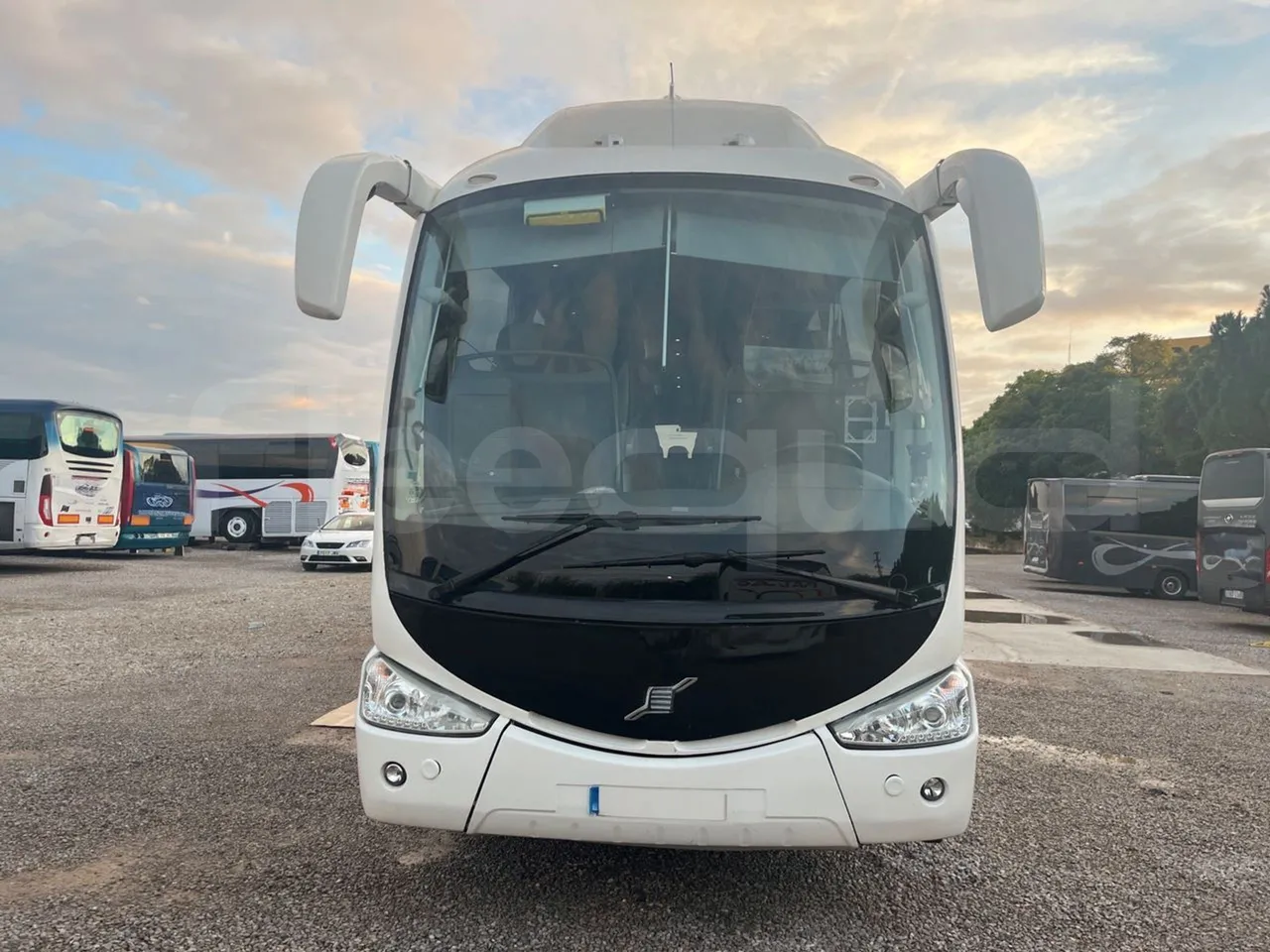 Volvo B13R 9700HD - Euro5 - 345kW - 14.980mt - front photo
