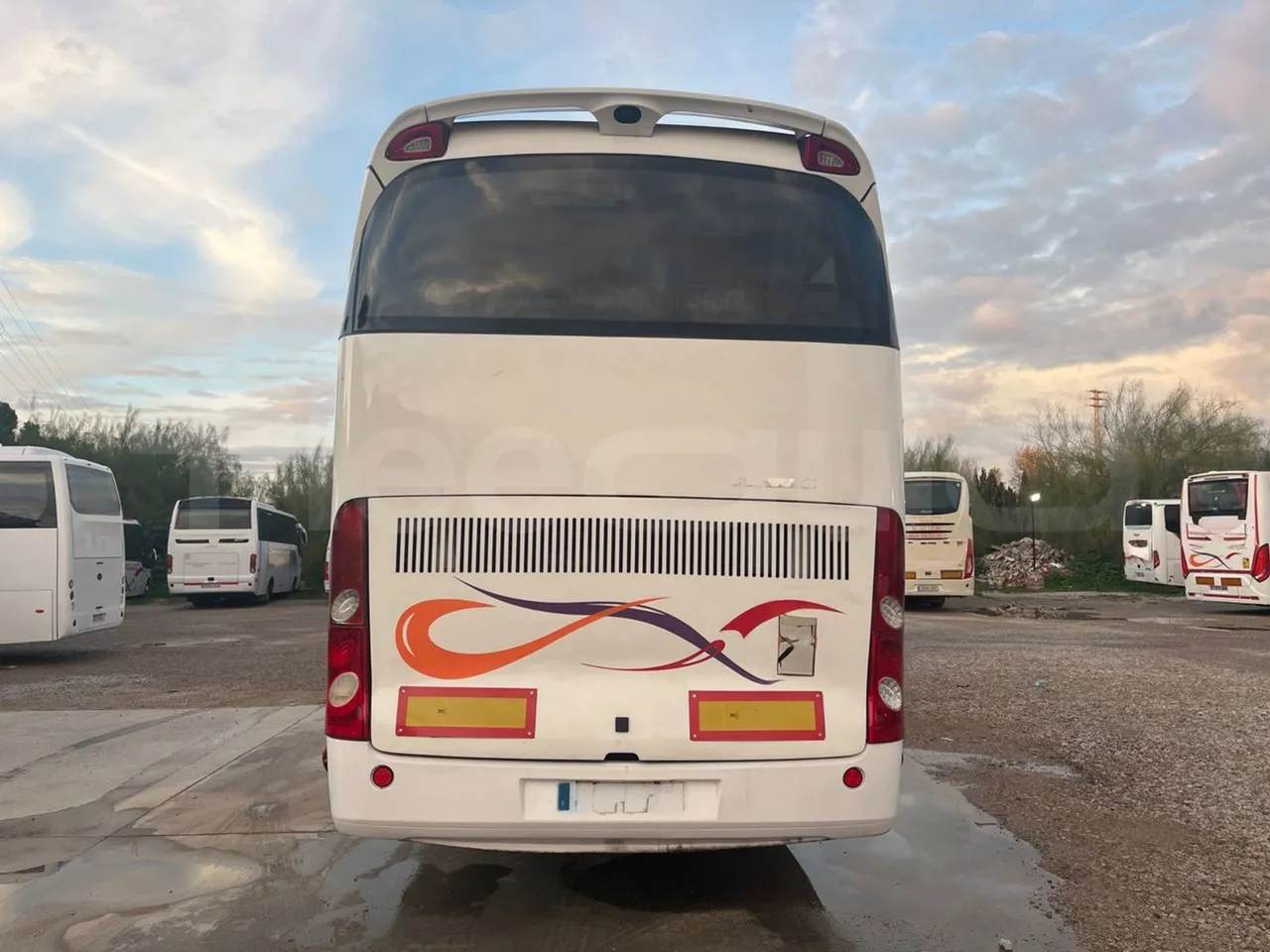 Volvo B13R 9700HD - Euro5 - 345kW - 14.980mt - rear hatch closed