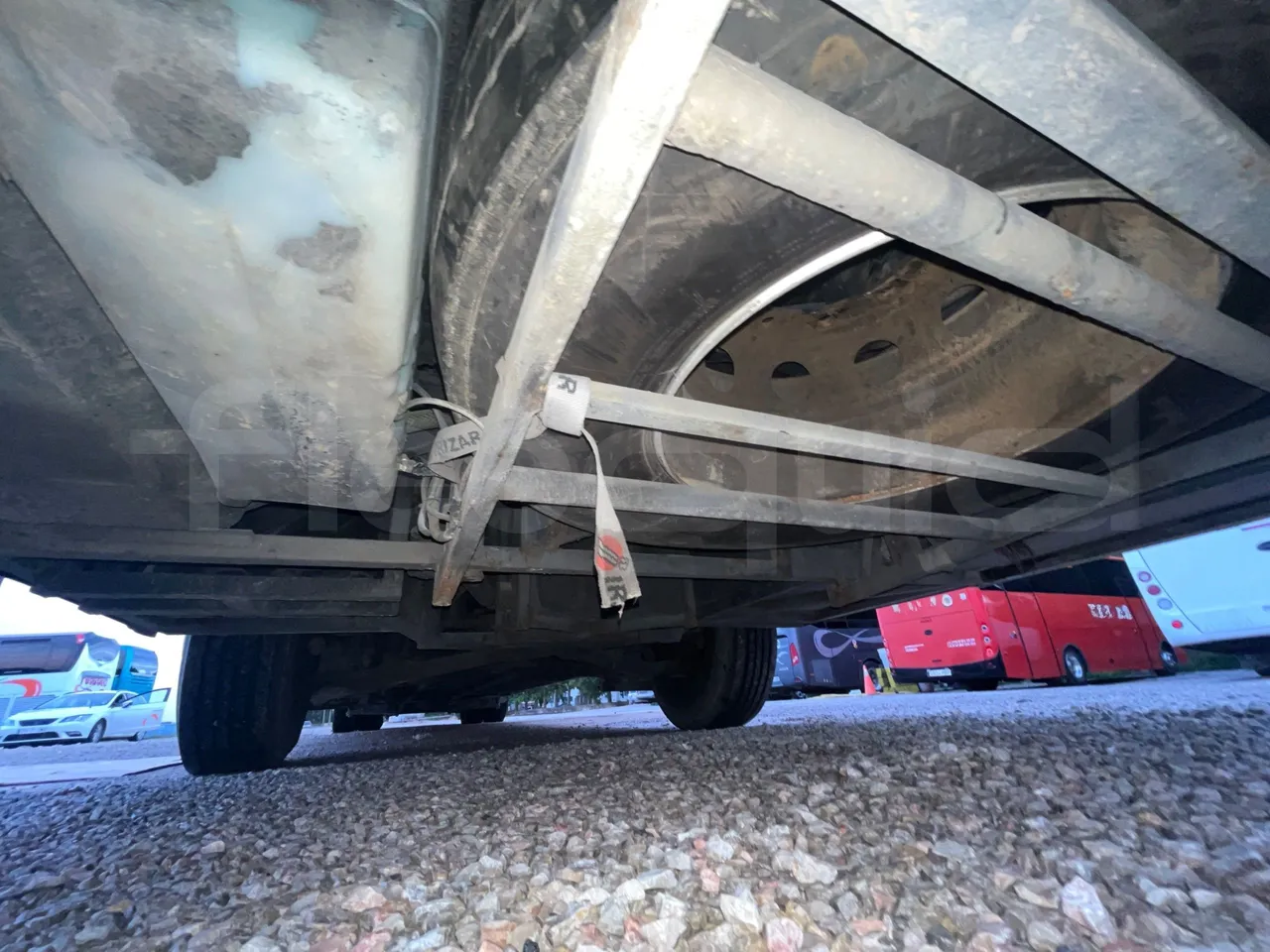 Volvo B13R 9700HD - Euro5 - 345kW - 14.980mt - spare wheel