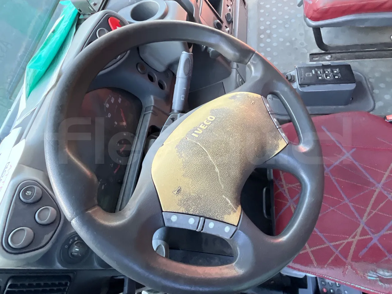 Iveco Magirus A260S/80 COMES - Euro3 - 218kW - 9.310mt - steering wheel photo