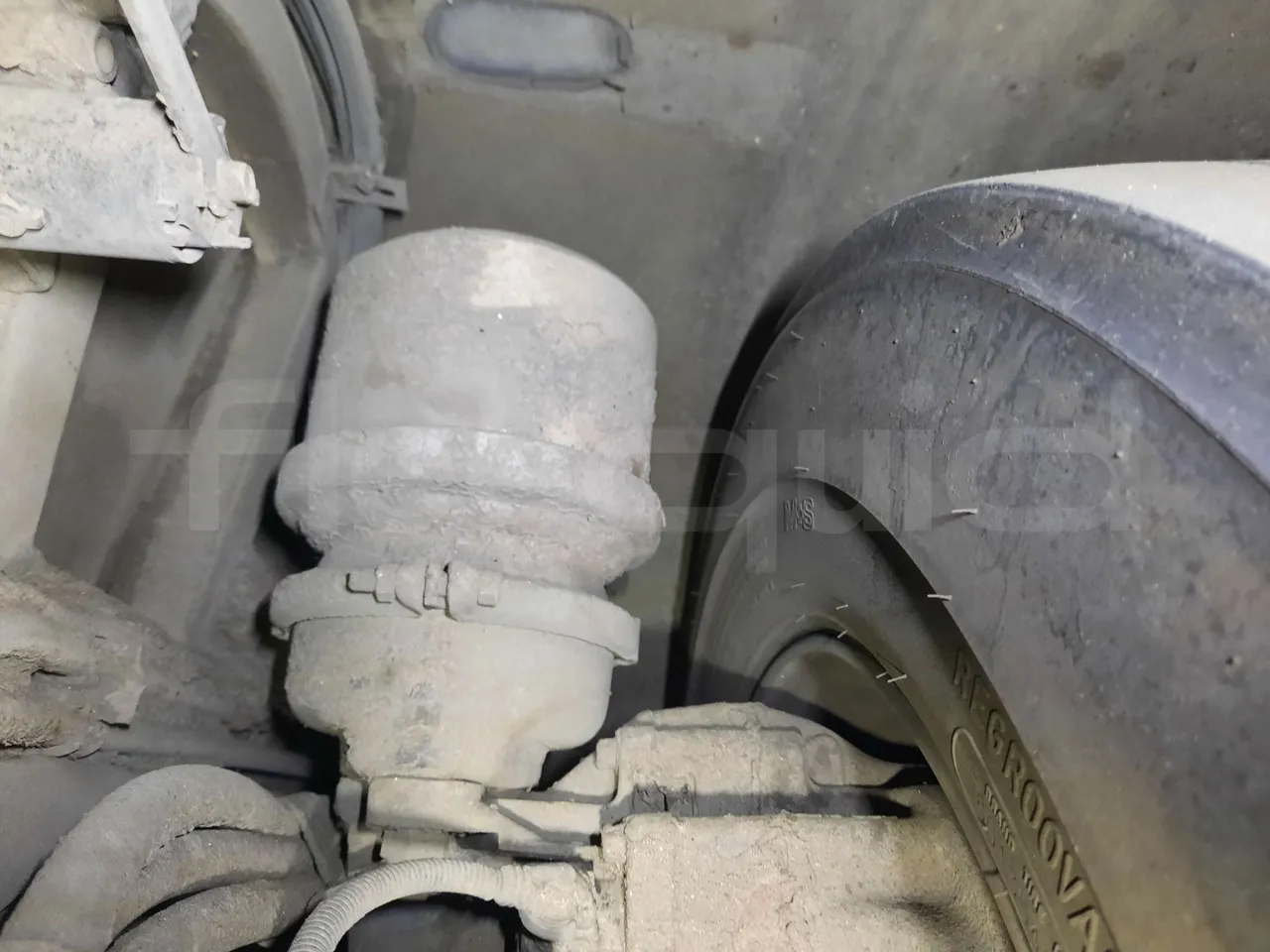 Mercedes-Benz O 530 G- 3P - Euro5 - 260kW - 17.940mt - axel 3 caliper brakes left