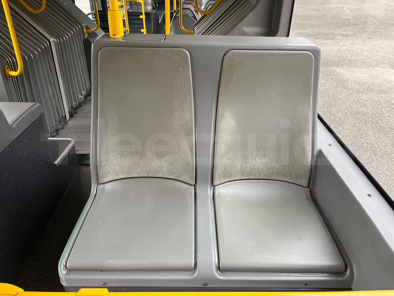 Mercedes-Benz O 530 G- 3P - Euro5 - 260kW - 17.940mt - single seat detail
