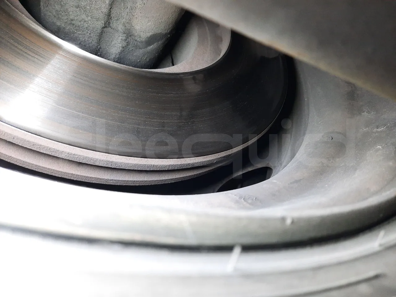 Mercedes-Benz O 530 G- 3P - Euro5 - 260kW - 17.940mt - axel 3  discs right