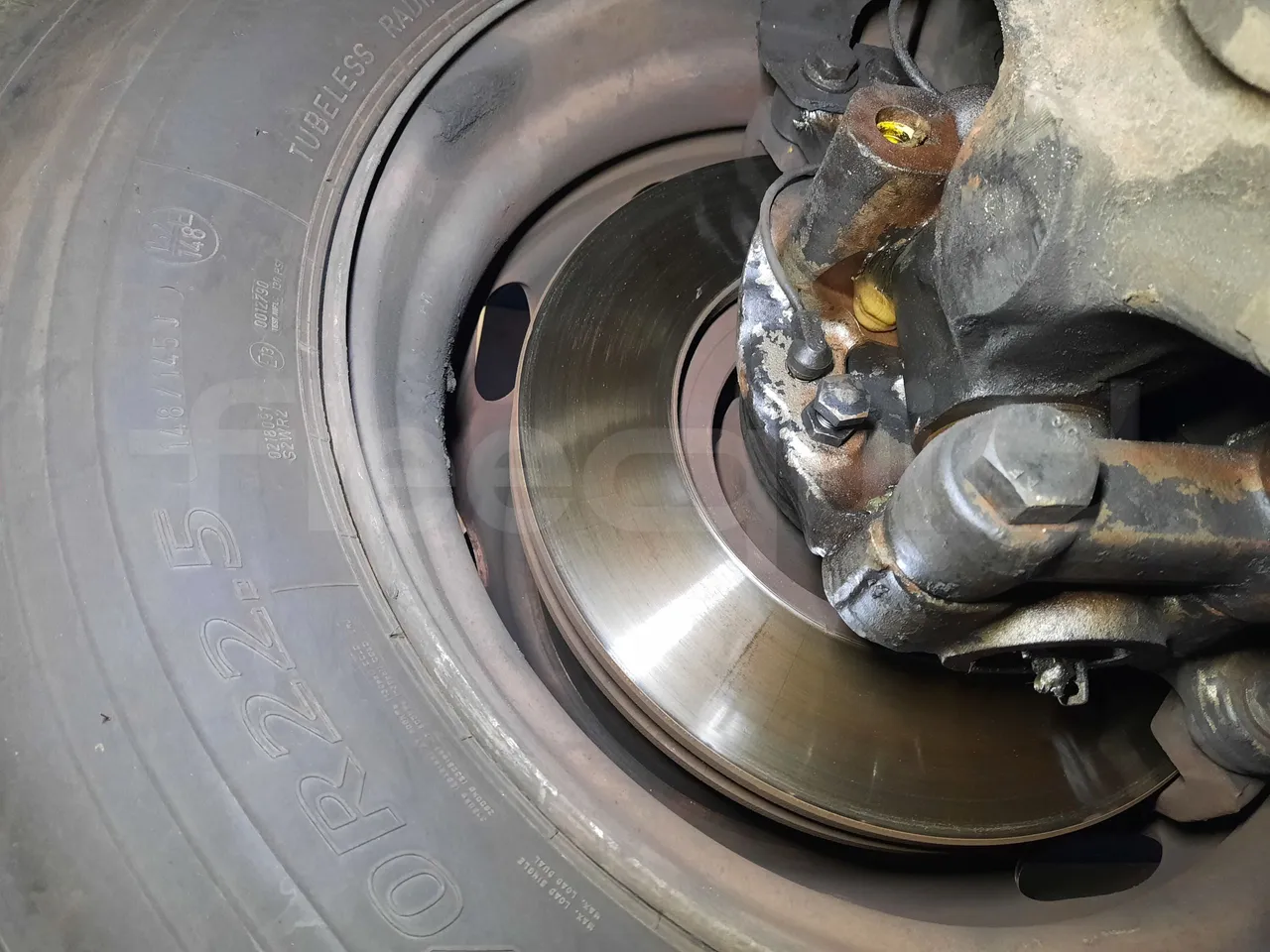 Mercedes-Benz O 530 G- 3P - Euro5 - 260kW - 17.940mt - front discs left