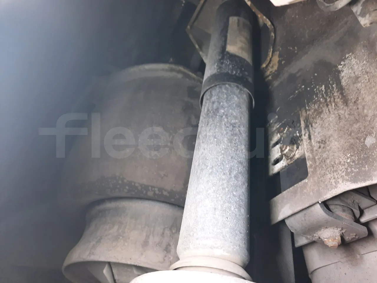 Mercedes-Benz O 530 G- 3P - Euro5 - 260kW - 17.940mt - axle 3 air springs 1 left