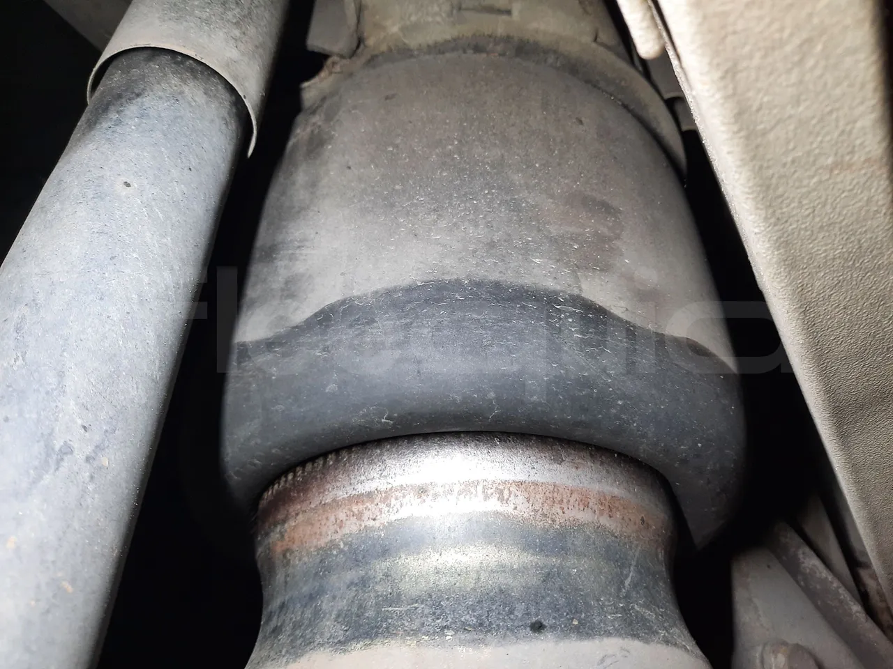 Mercedes-Benz O 530 G- 3P - Euro5 - 260kW - 17.940mt - axle 3 air springs 1 right