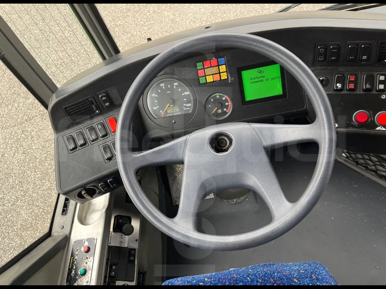 Mercedes-Benz O 530 G- 3P - Euro5 - 260kW - 17.940mt - steering wheel photo