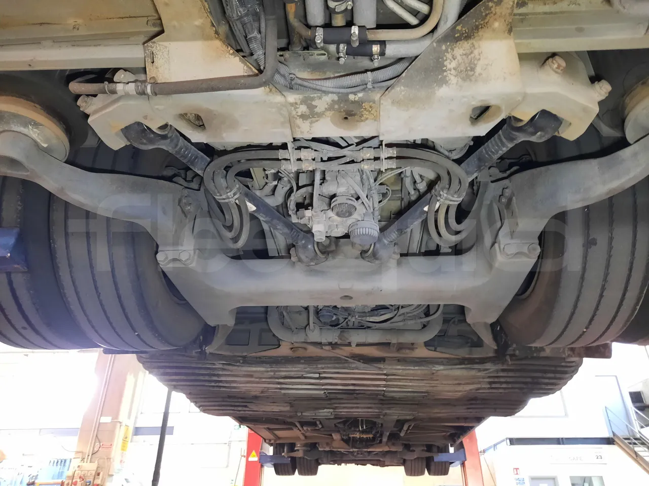 Mercedes-Benz O 530 G- 3P - Euro5 - 260kW - 17.940mt - axle 3 central