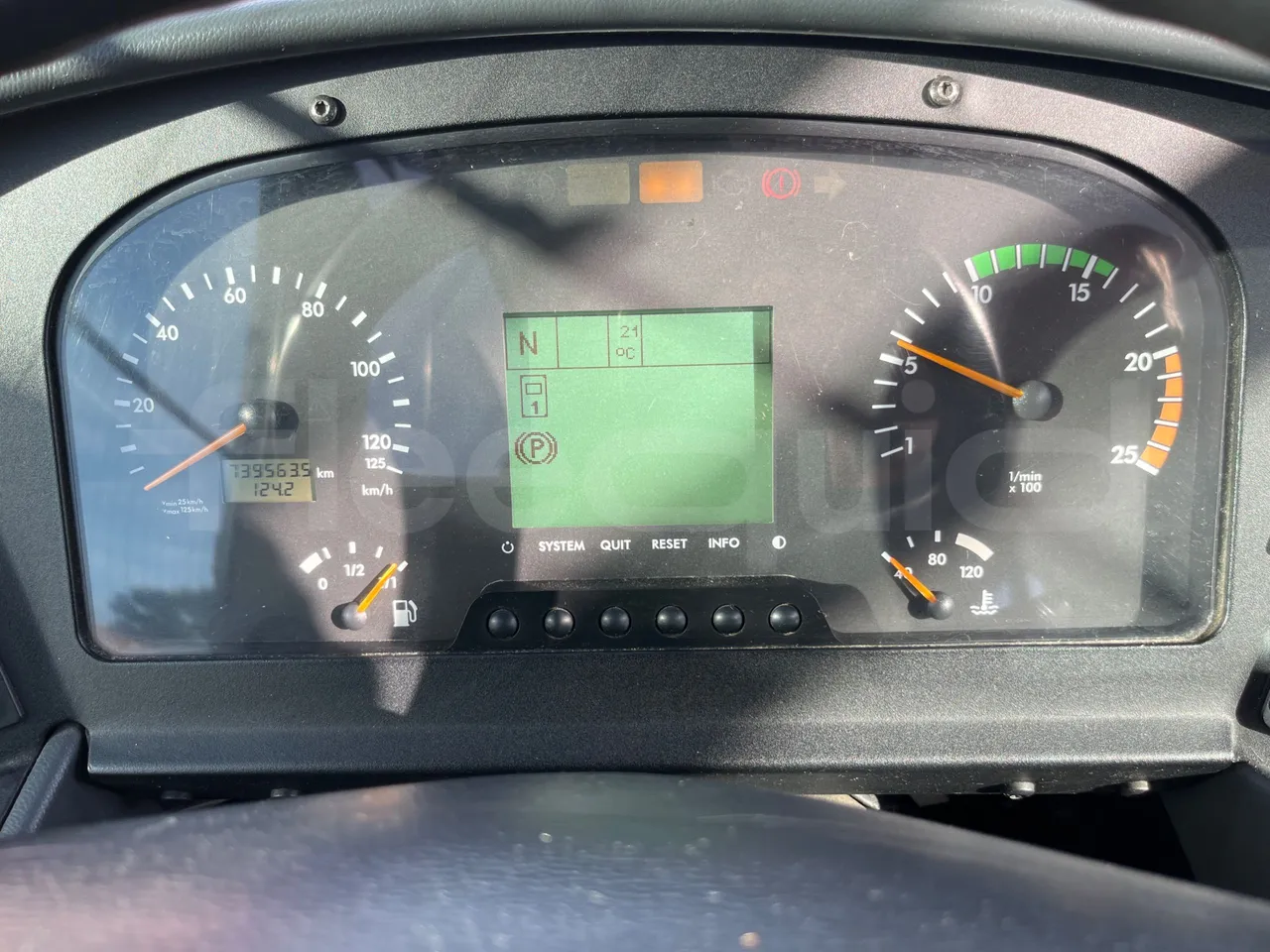 Mercedes-Benz Integro E5 4 - EUR5 - 220kW - 12.14m - dashboard lights on