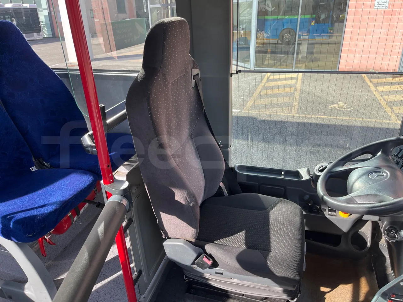 Mercedes-Benz Integro E5 4 - EUR5 - 220kW - 12.14m - driver's seat photo (mandatory for bus to scrap)