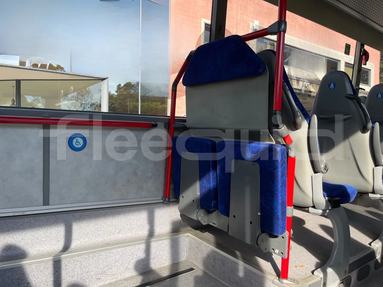 Mercedes-Benz Integro E5 4 - EUR5 - 220kW - 12.14m - folding seat photo