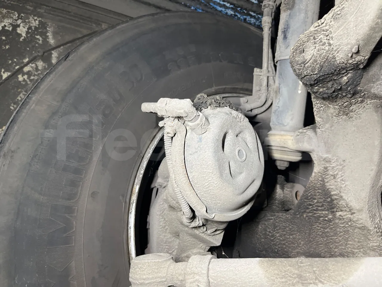 Mercedes-Benz Integro E5 4 - EUR5 - 220kW - 12.14m - front brake calipers right