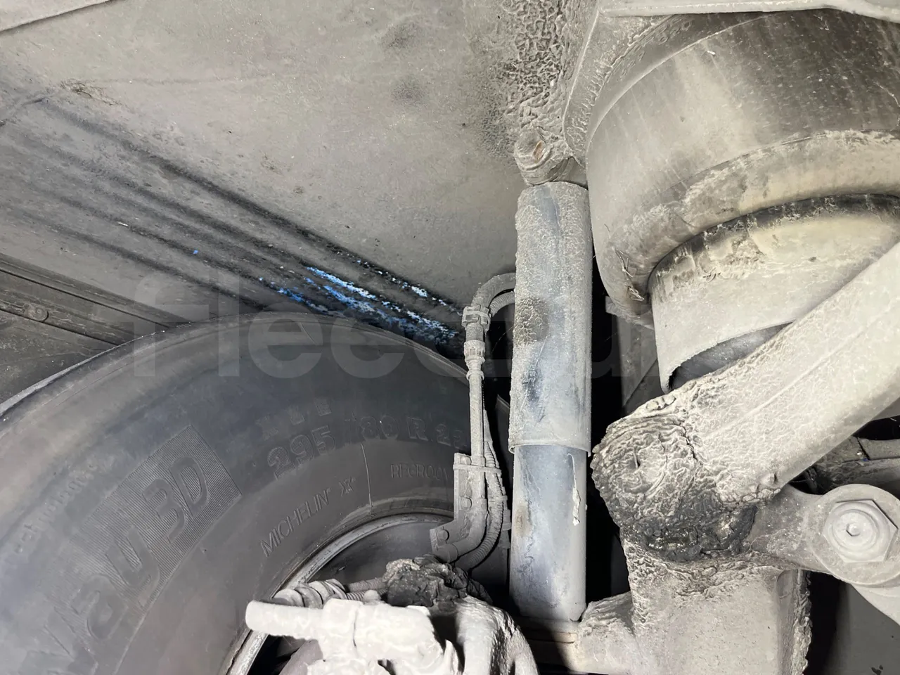 Mercedes-Benz Integro E5 4 - EUR5 - 220kW - 12.14m - front shock absorbers right
