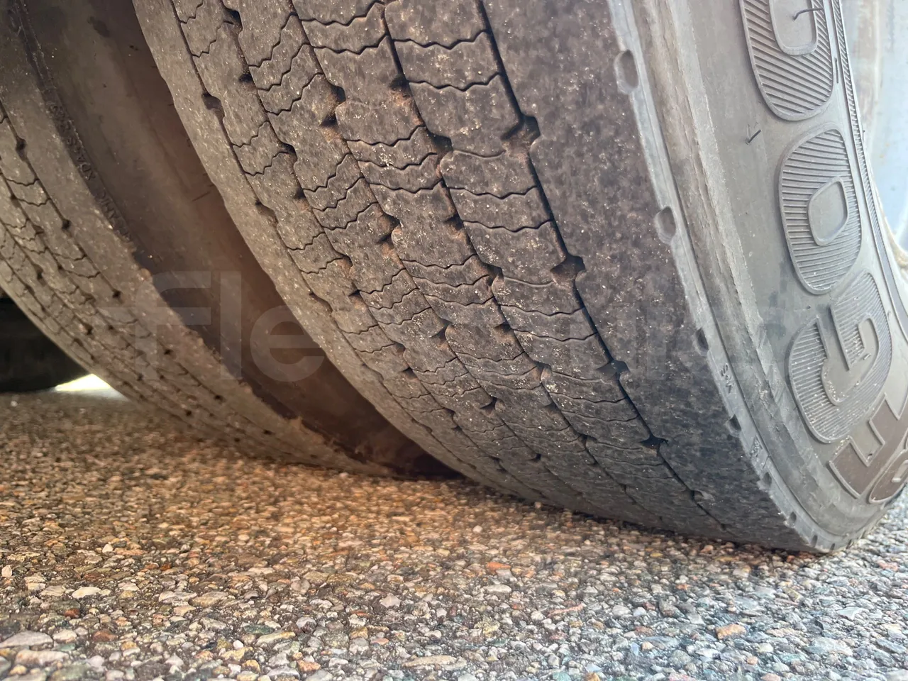 Mercedes-Benz Integro E5 4 - EUR5 - 220kW - 12.14m - tread condition second axle tires left