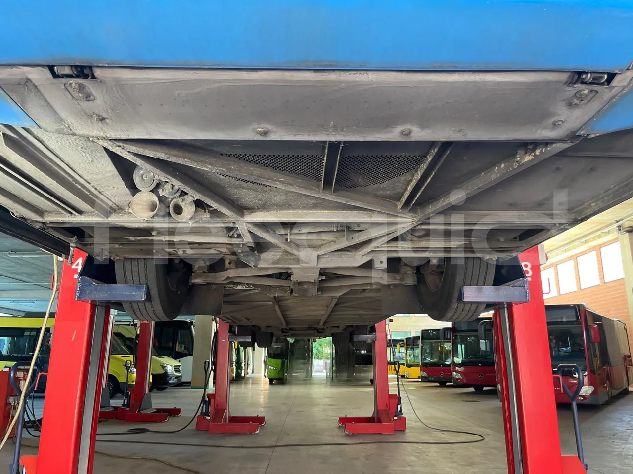 Mercedes-Benz Integro E5 4 - EUR5 - 220kW - 12.14m - front undercarriage from front