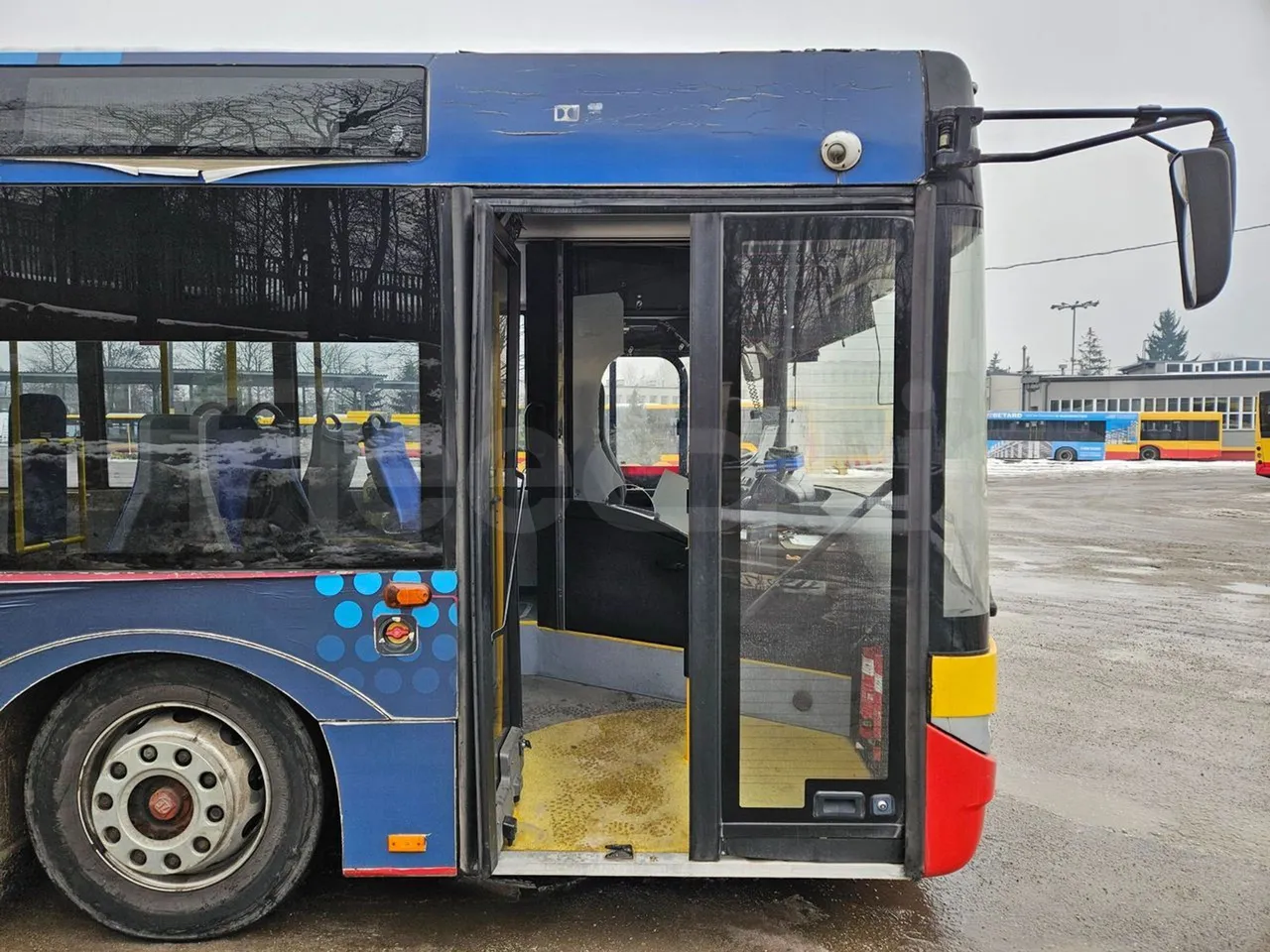 Solaris Urbino 18 - EUR4 - 231kW - 15m - front door 1 open