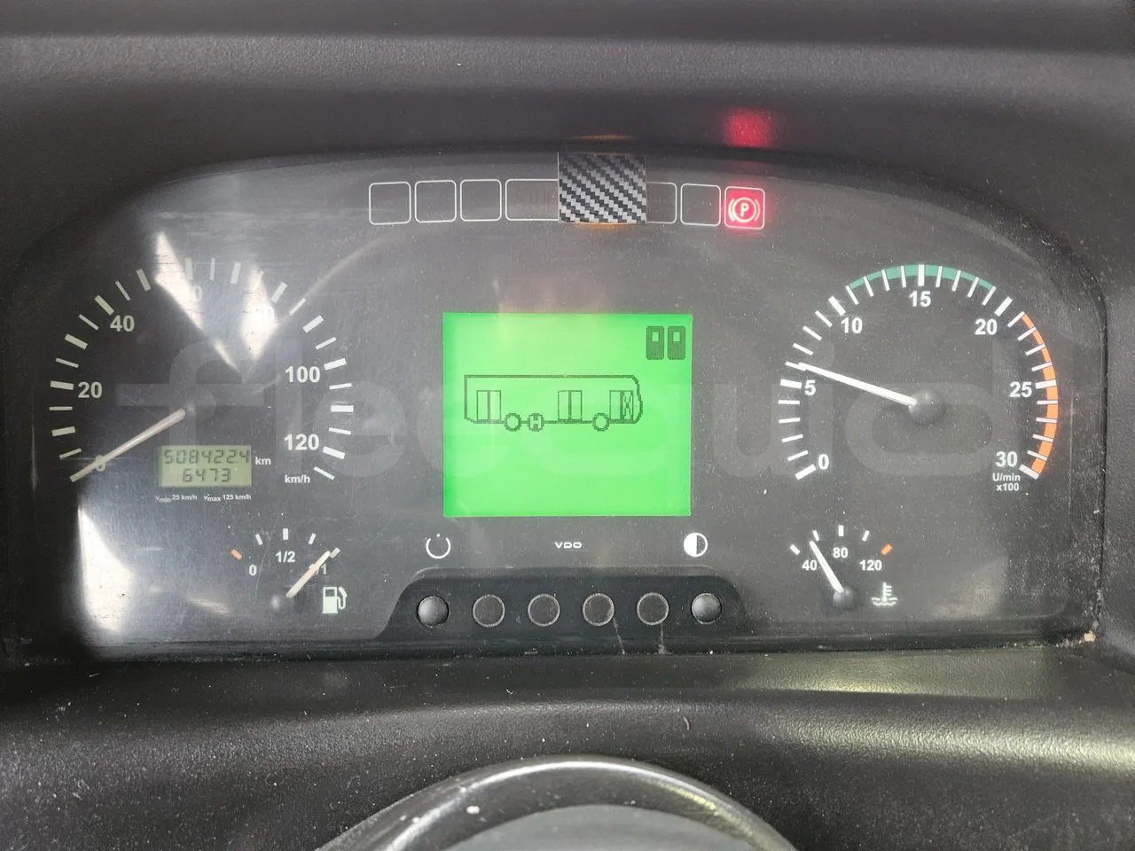 Solaris Urbino 18 - EUR4 - 231kW - 15m - dashboard lights on