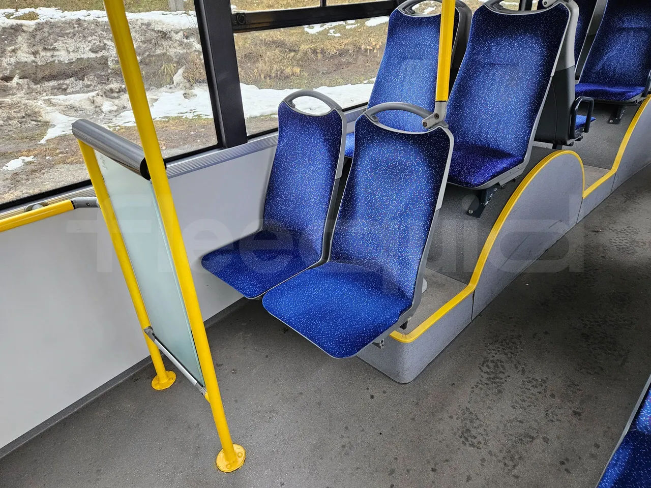 Solaris Urbino 18 - EUR4 - 231kW - 15m - single seat detail
