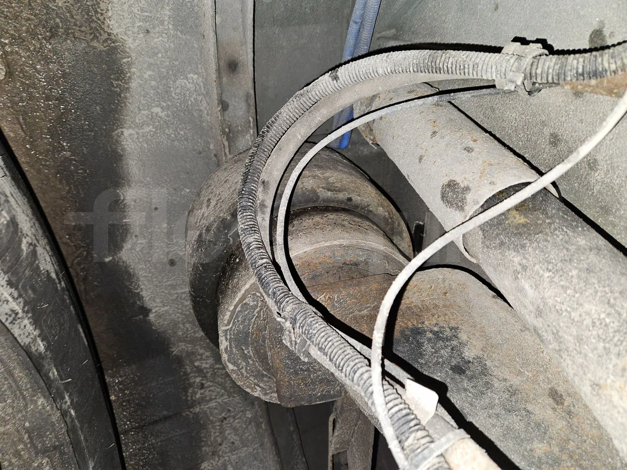 Solaris Urbino 18 - EUR4 - 231kW - 15m - front air springs left