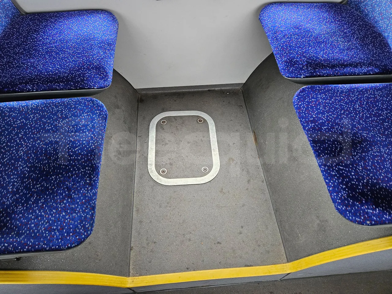 Solaris Urbino 18 - EUR4 - 231kW - 15m - floor hatches photo