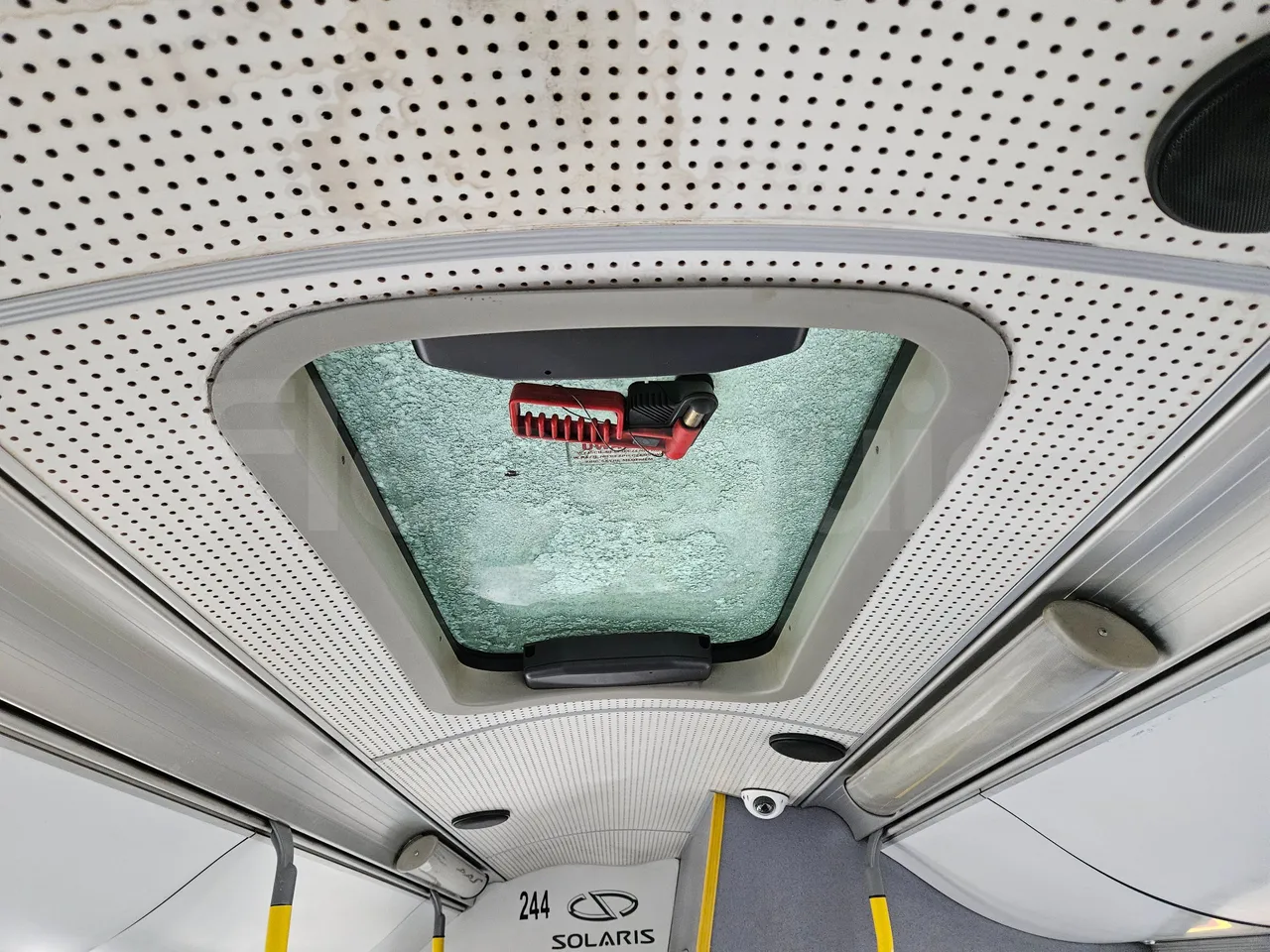 Solaris Urbino 18 - EUR4 - 231kW - 15m - roof hatch 2