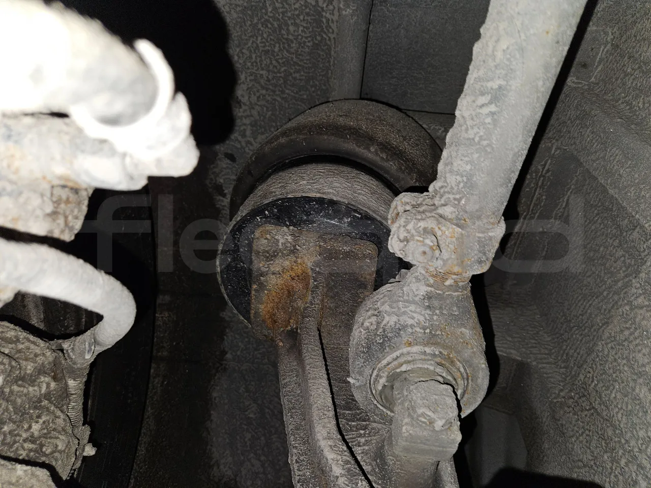 Solaris Urbino 18 - EUR4 - 231kW - 15m - axel 3 shock absorbers 2 left