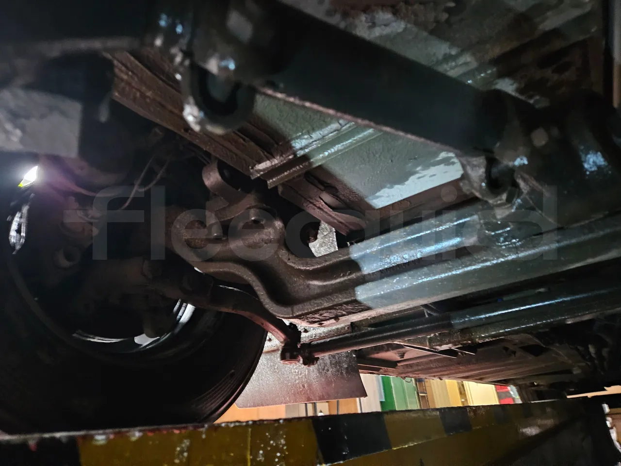 Solaris Urbino 18 - EUR4 - 231kW - 15m - front axle left side