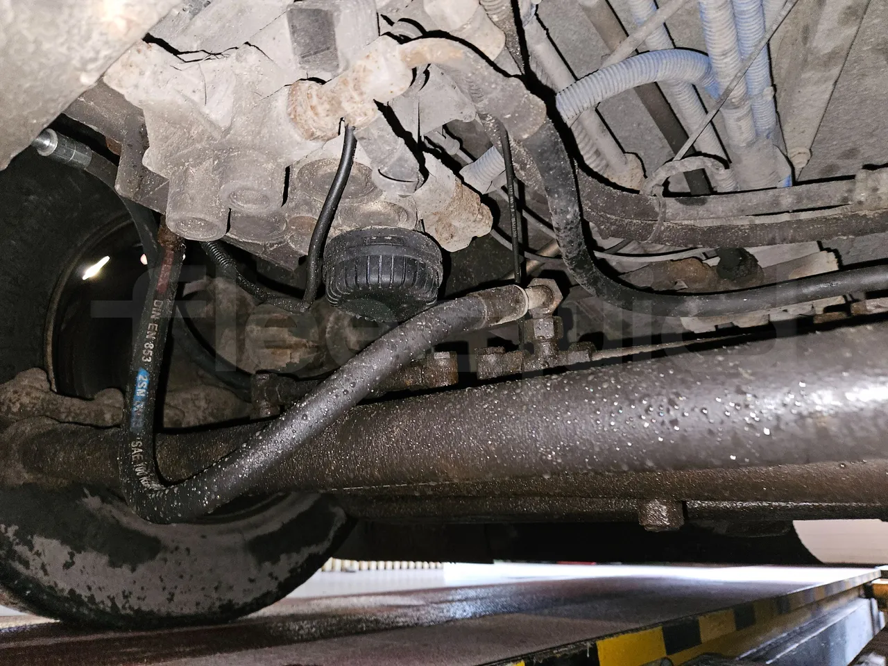 Solaris Urbino 18 - EUR4 - 231kW - 15m - axle 3 right side