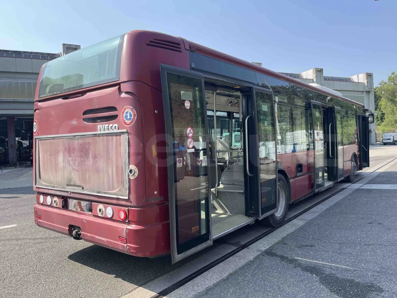 Iveco Citelis - 3/4 right rear doors open